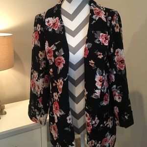 Daniel Rainn long blazer